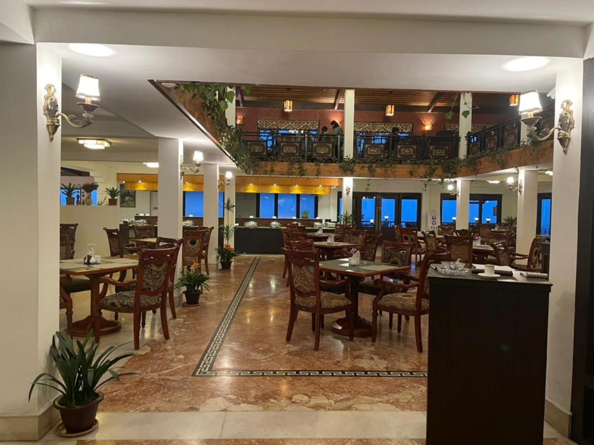 Denzong Regency- Luxury Mountain Retreat Spa & Casino Gangtok Exteriör bild
